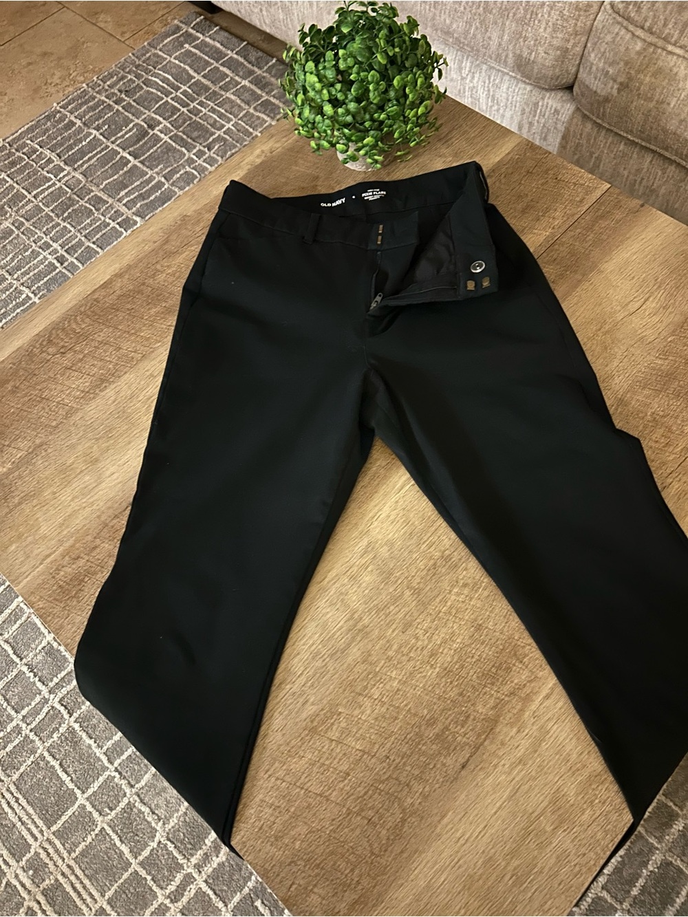 Old Navy Black womens Dress Pants - Straight Leg